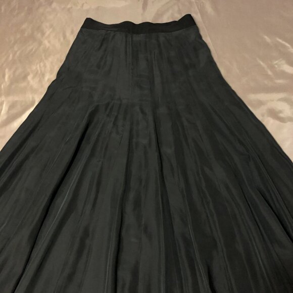Fine Silk Voluminous Charcoal Maxi Skirt - Picture 13 of 14